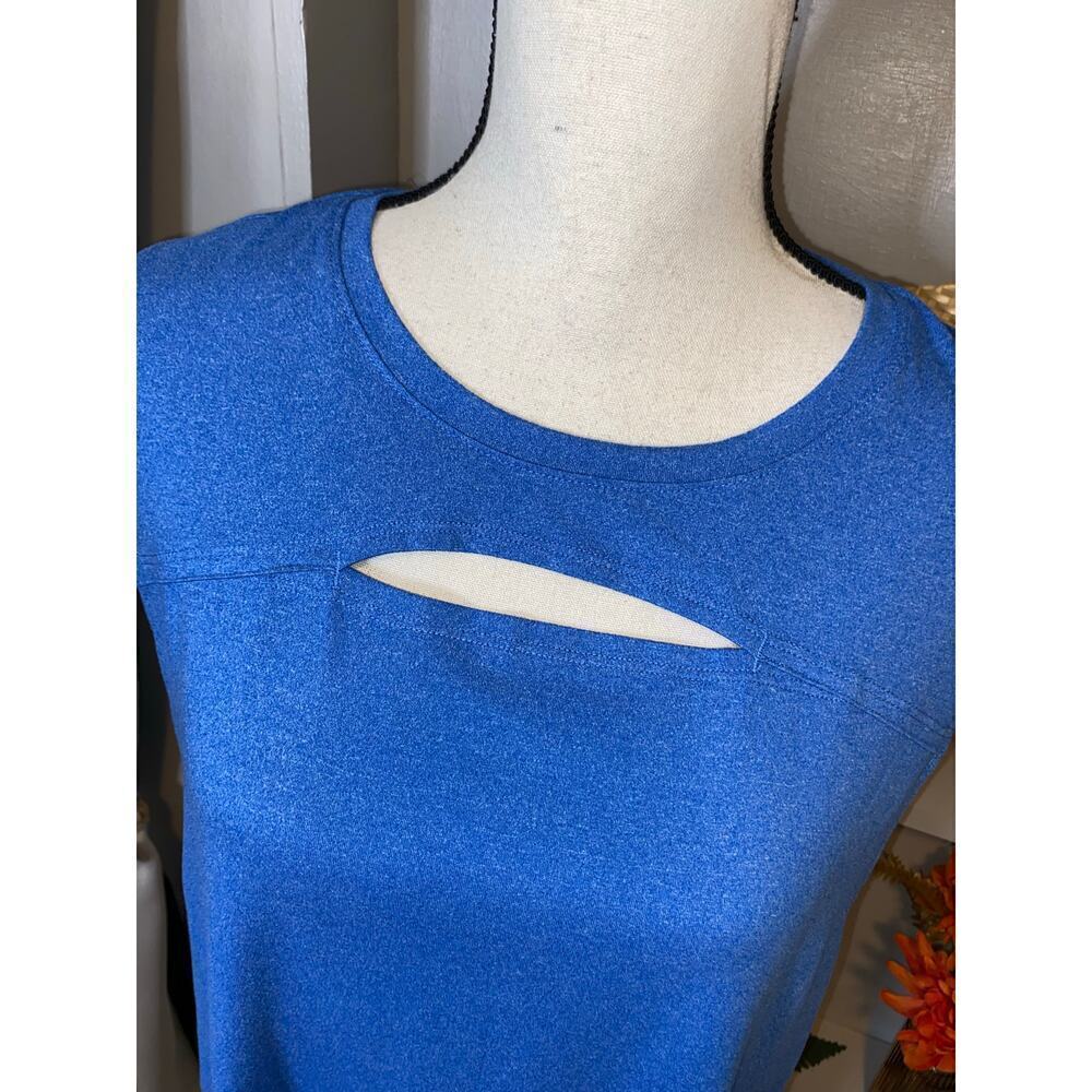 BCG Blue size XL Longer Length Cutout Front Gym Workout Top GUC - Picture 3 of 11